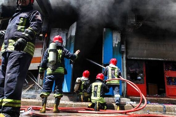 جزئیات حادثه مرگبار در اهواز | مرگ یک جوان در آتش‌سوزی مغازه موبایل‌فروشی