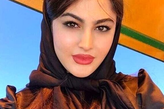 شغل مریم مومن قبل از بازیگری
