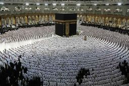 این افراد می توانند بدون فیش به حج بروند