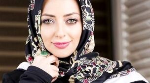 عینک گرون قیمت نفیسه روشن همه رو مات کرد | خانم چه بریز و بپاشی برای خودش کرده 