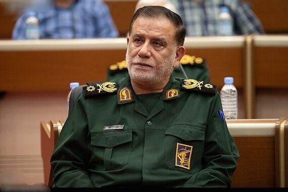 پیکر شهید عباس نیلفروشان به زادگاهش رسید