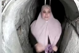 کیف گرانقیمت همسر یحیی سنوار خبر ساز شد+عکس