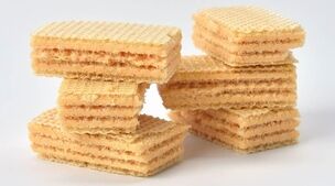 فیلم طرز تهیه ویفر رنگارنگ خانگی بسیار ترد و خوشمزه + مواد لازم