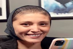 فرشته حسینی با استایل پاییزه مدل 2023 مجازی رو ترکوند | لباس برند آدیداس 100 میلیونی زن نوید محمدزاده چه زیباست