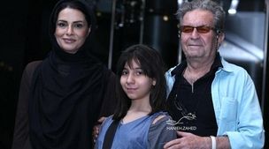 فیلم وحشتناک از بازسازی صحنه قتل داریوش مهرجویی و همسرش | اول چه کسی به قتل رسید؟