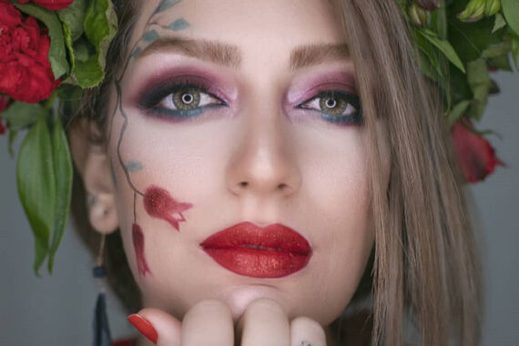 میکاپ شب یلدا با تم هندونه‌‌ای دون دون | ترکوندن این ترند آرایشی از همین حالا