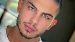 ماشین عجیب ارلان قاسمی همه رو خیره کرد | آقا با این عینک گربه نره ای چه فیگوری ام گرفته