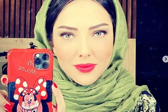 عکس جشن عقد لیلا اوتادی در روز ولادت حضرت محمد منتشر شد | لیلا خانوم چه لباس عقد اروپایی و گرون قیمت نایسی هم پوشیدن! + عکس جدید