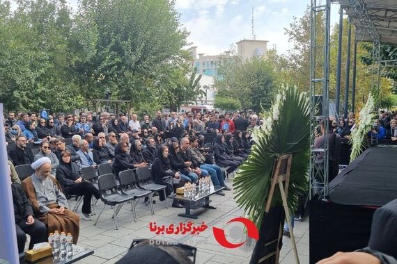 اولین فیلم و عکس ها از مراسم آتیلا پسیانی | تشییع جنازه آتیلا پسیانی در بهشت زهرا