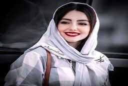 نازنین بیاتی با قیافه مات و مبهوت و افسرده | نازنین خانم به سبک مامان بزرگا