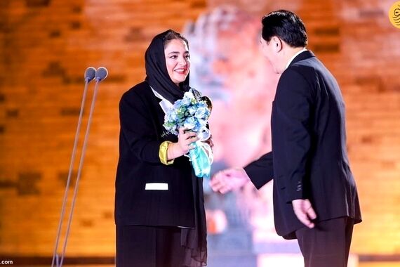 نرگس محمدی رنگ چشمش را جراحی کرد | خانم با این جراحی زیبایی دل همه رو برد