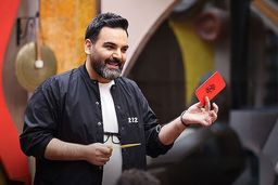 جمع آوری امضا برای توقیف جوکر احسان علیخانی