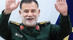 فرزندان شهید نیلفروشان در انتظار پیکر پدر در بغداد