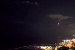 اسرائیل شبانه به بیروت حمله کرد