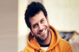 موهای بافته شده و تیپ متفاوت روزبه حصاری بازیگر سریال بچه مهندس+عکس