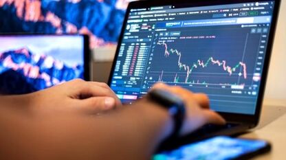 مسیر موفقیت در لایت فارکس؛ از عادت‌های معاملاتی تا انتخاب استراتژی سودده