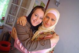عکس شوکه کننده از لعیا زنگنه همه رو مات کرد | خانم لا این لباسای عجیبش حسابی سوژه شد