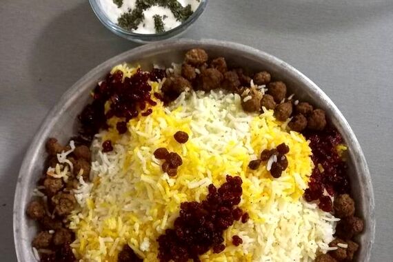 امروز ناهار چی بپزم؟ | طرز تهیه زرشک پلو با گوشت قلقلی 