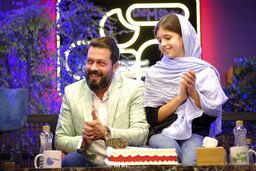عکس جشن نامزدی پژمان بازغی و زن دومش پخش شد | آقا پژمان چه کیفش هم کوکه بعد از طلاق! | همسر دوم که همسن دخترشونه!! + عکس